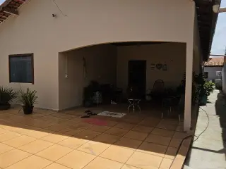 Casa Ampla com 4 Quartos e Acabamento em Madeira na Vila Maranhão - foto 2