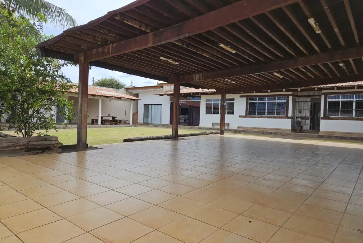 Casa à venda – Residencial Tropical Açailândia MA – Garagem