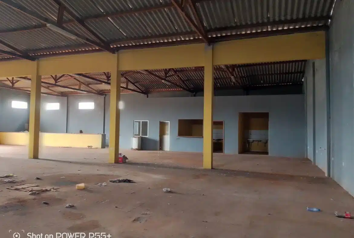 Aluga-se Galpão em  Açailândia MA Residencial Tropical –  500m²