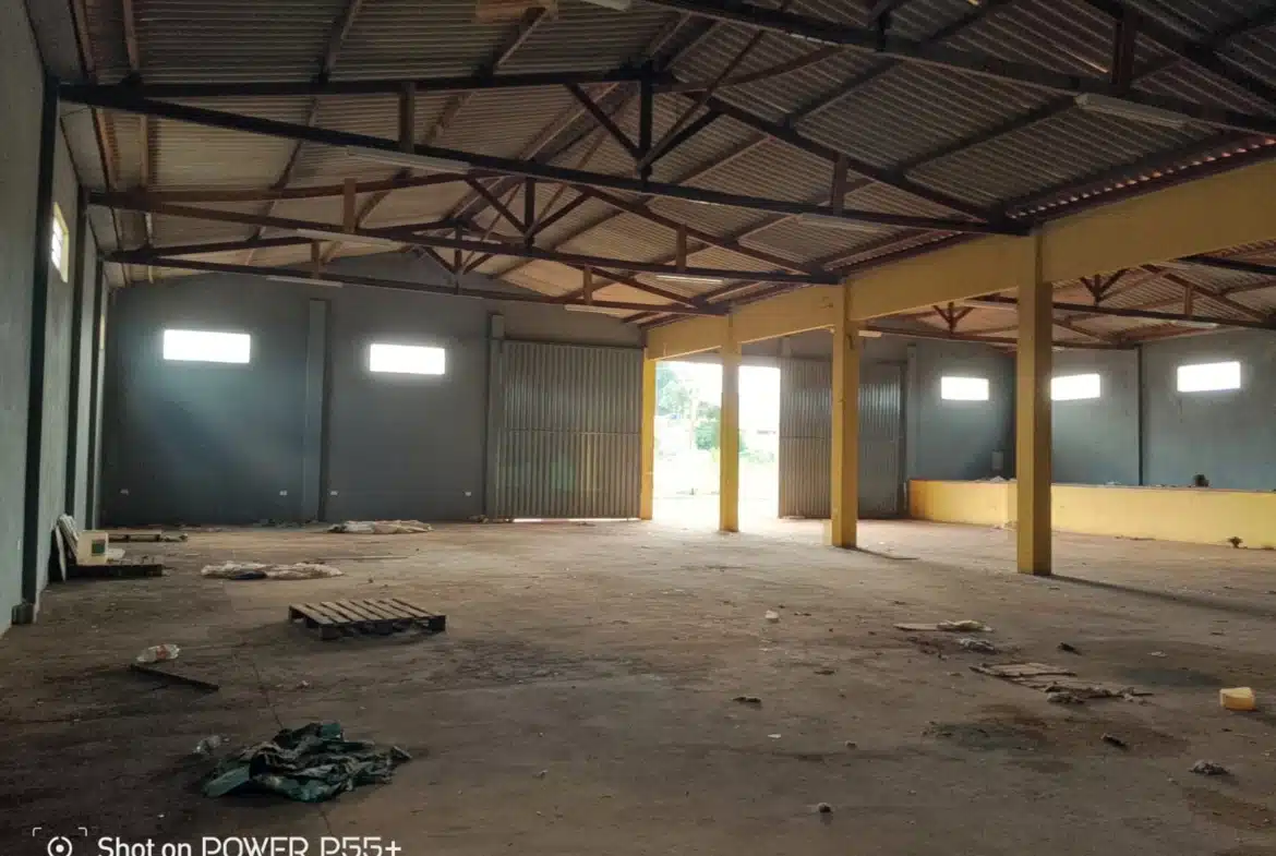 Aluga-se Galpão em  Açailândia MA Residencial Tropical –  500m²