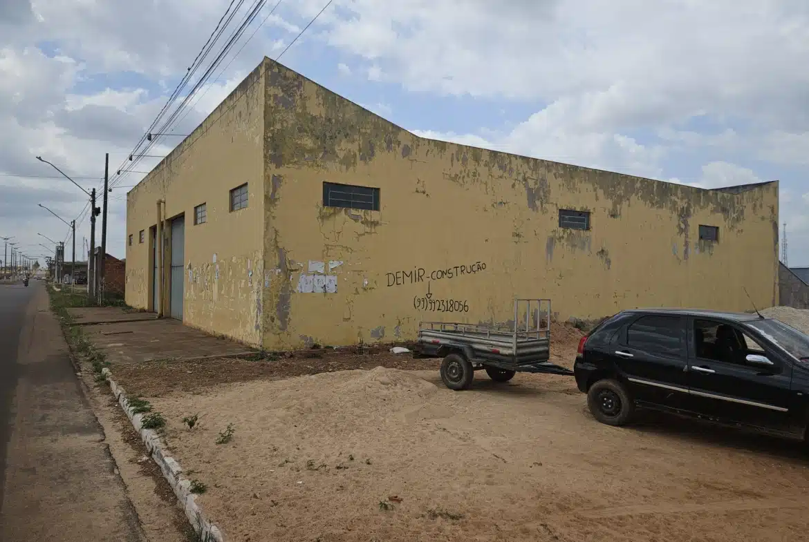 Aluga-se Galpão em  Açailândia MA Residencial Tropical –  500m²
