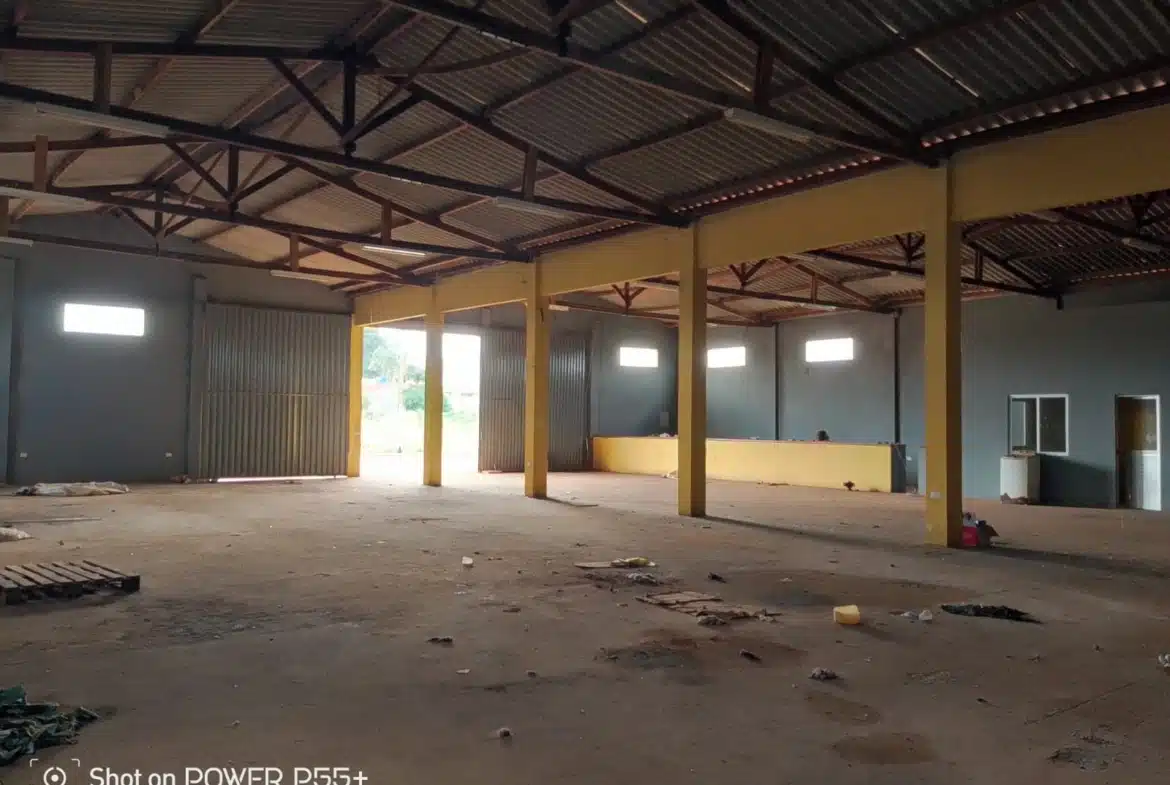 Aluga-se Galpão em  Açailândia MA Residencial Tropical –  500m²