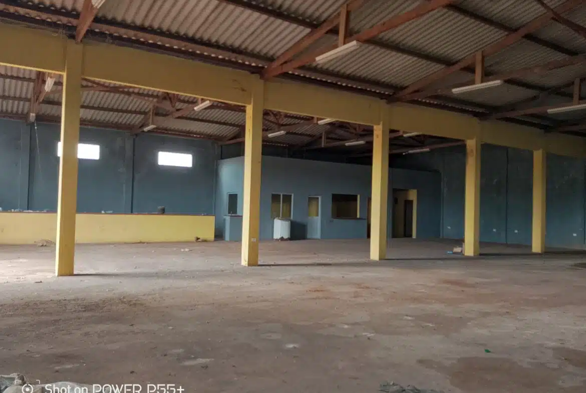 Aluga-se Galpão em  Açailândia MA Residencial Tropical –  500m²