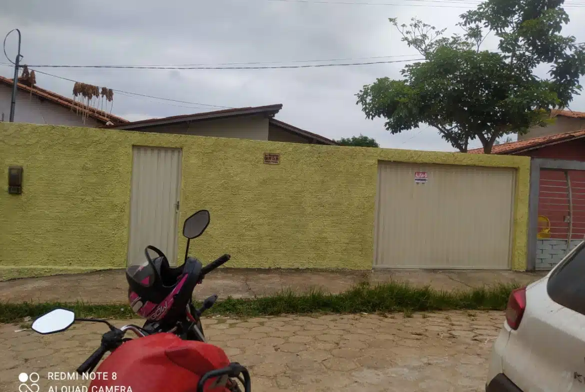 Aluga-se casa parque planalto – Frente 2