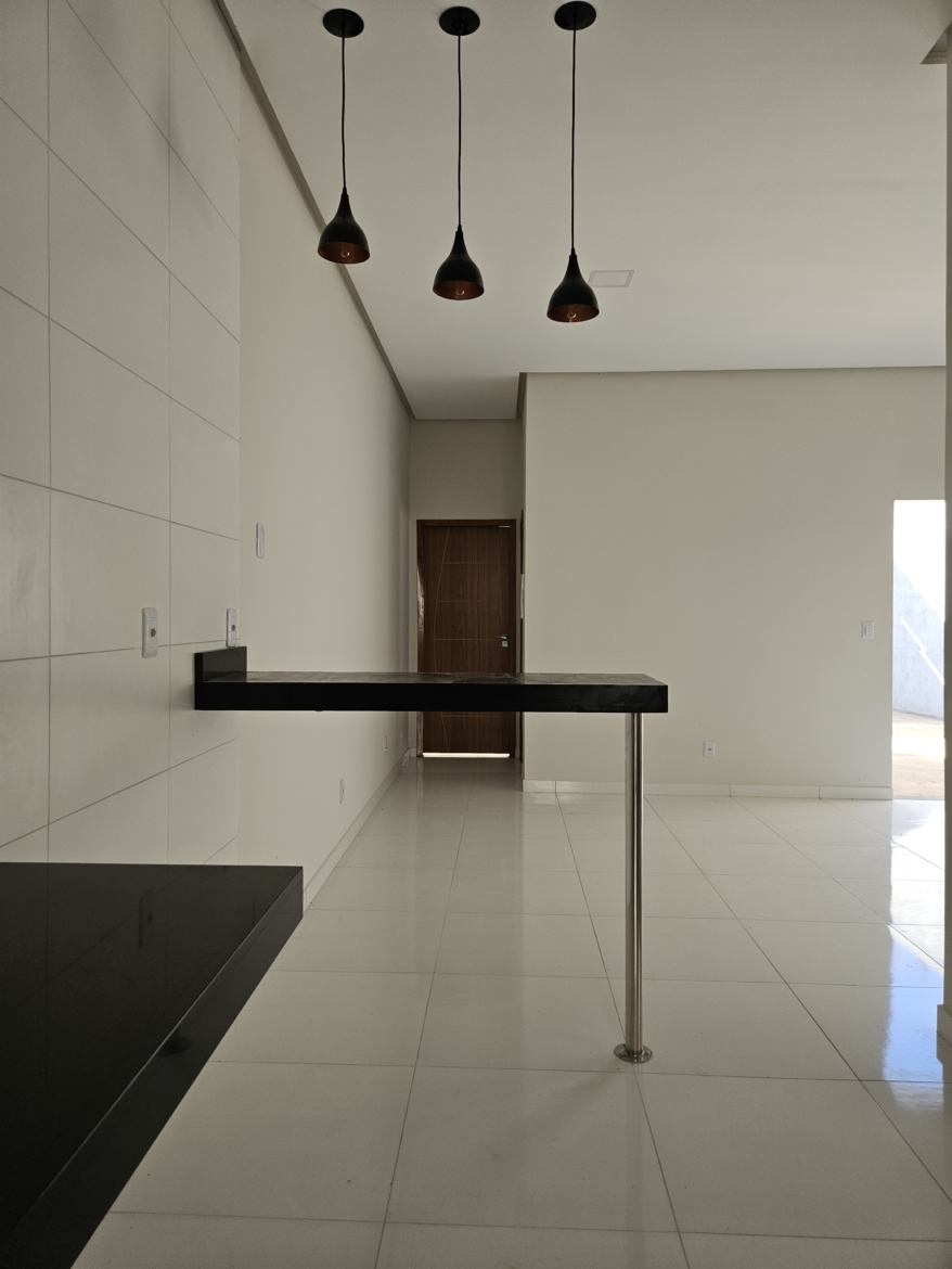 Casa Moderna com 2 Quartos e Suíte na Vila São Francisco