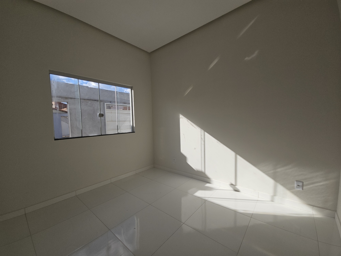 Casa Moderna com 2 Quartos e Suíte na Vila São Francisco