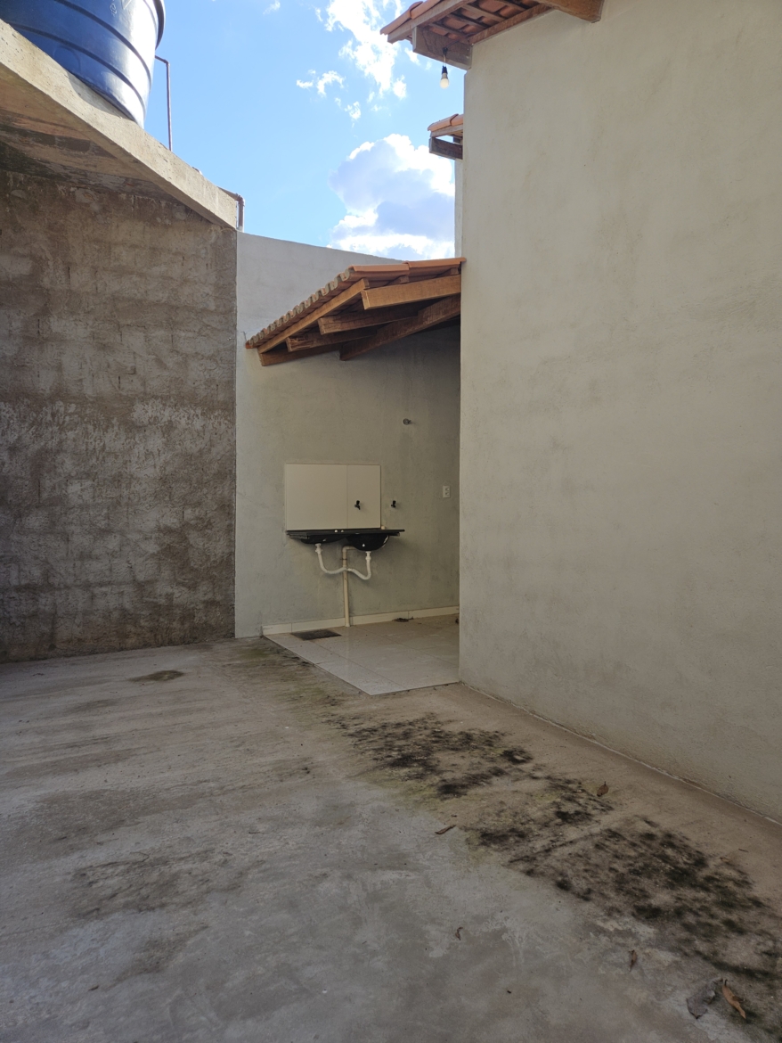 Casa Moderna com 2 Quartos e Suíte na Vila São Francisco